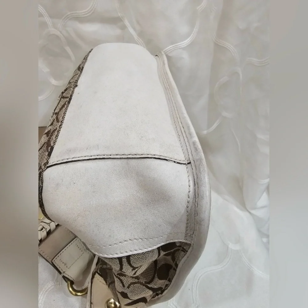 Coach Bleecker Khaki/Chalk Signature Flap Hobo GUC